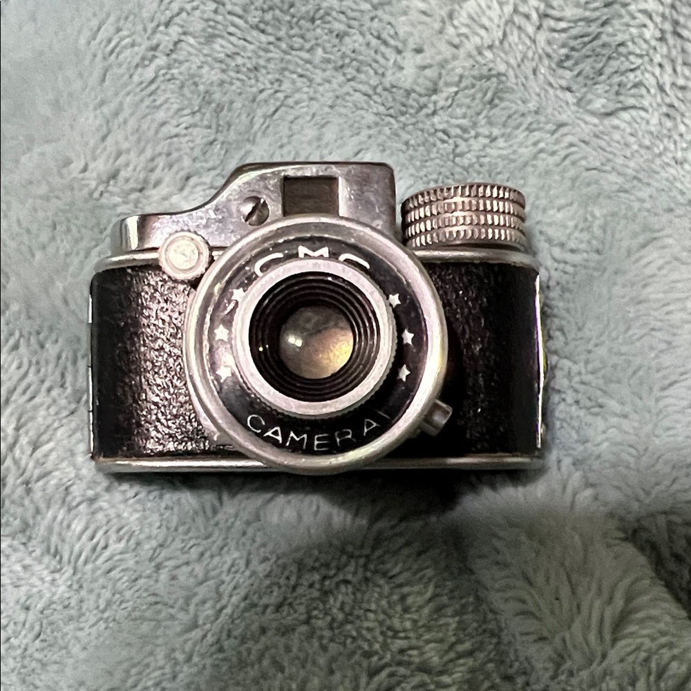 Vintage CMC Black and Silver Miniature Spy Camera